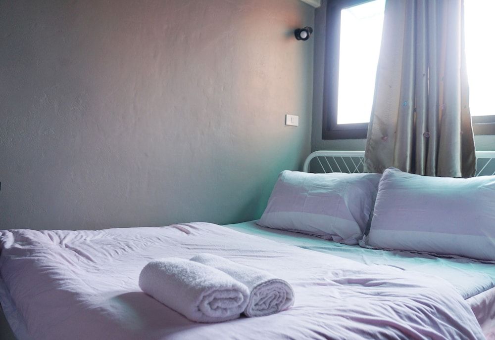 4J Lodge Standard Double Room 2