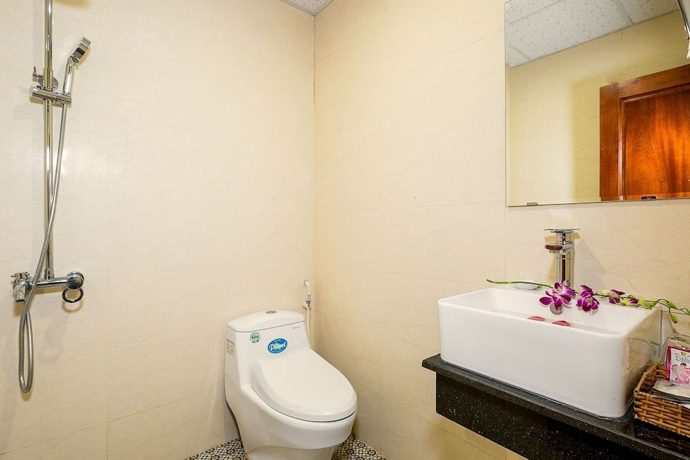 Ga Vang Hotel Family Room 15