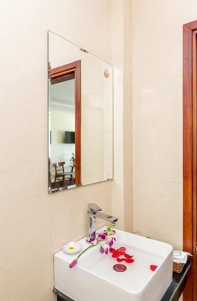 Ga Vang Hotel Family Room 18