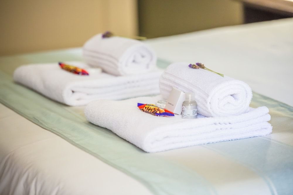 Beryl1 Guest House Deluxe Room, 1 Queen Bed, Non Smoking, Garden View 5