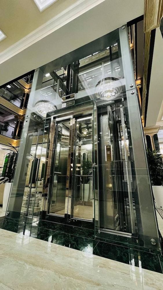 Elevator
