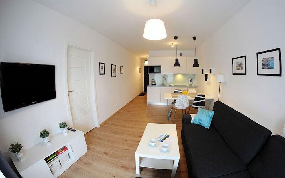Classic Apartment (F206)