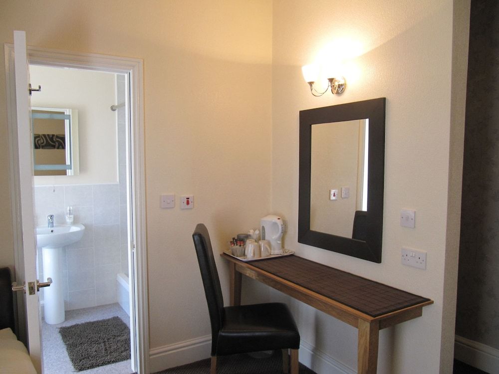 undefined Hawthorn House 2