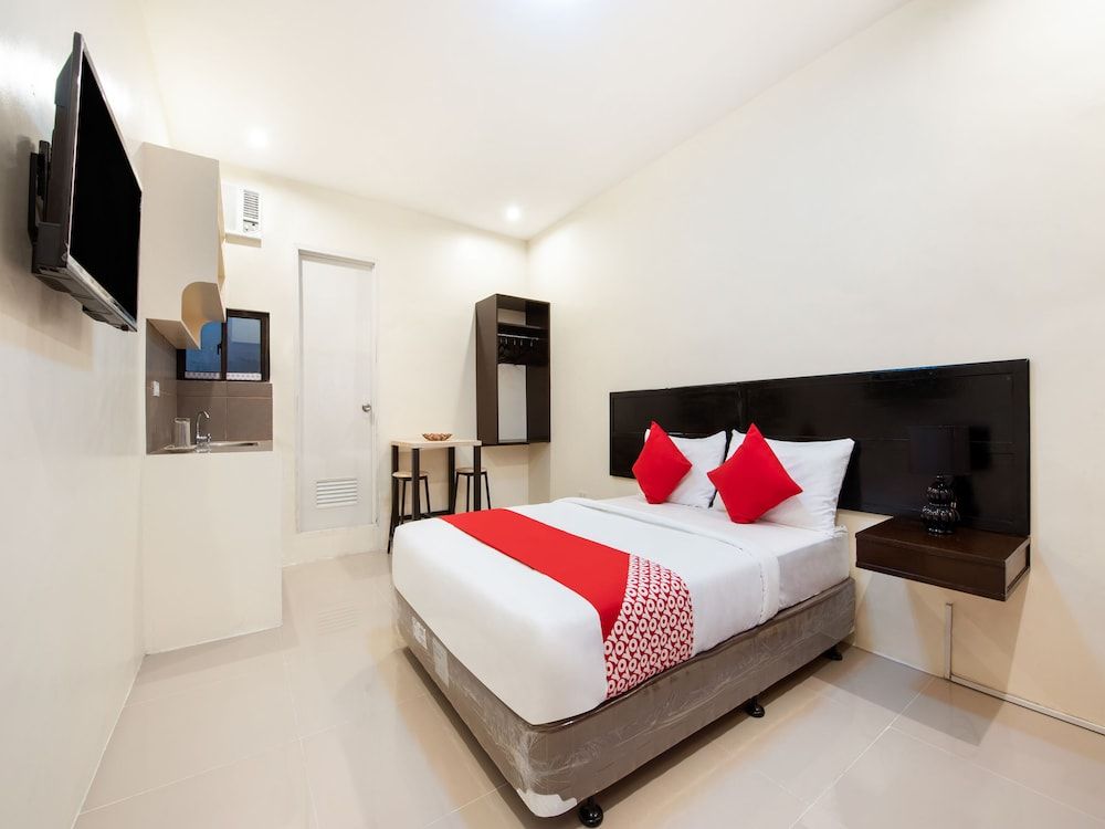 undefined OYO 490 V-cat Apartelle