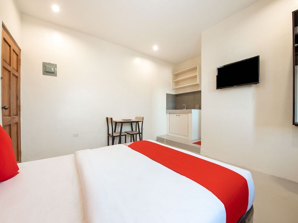 undefined OYO 490 V-cat Apartelle 5