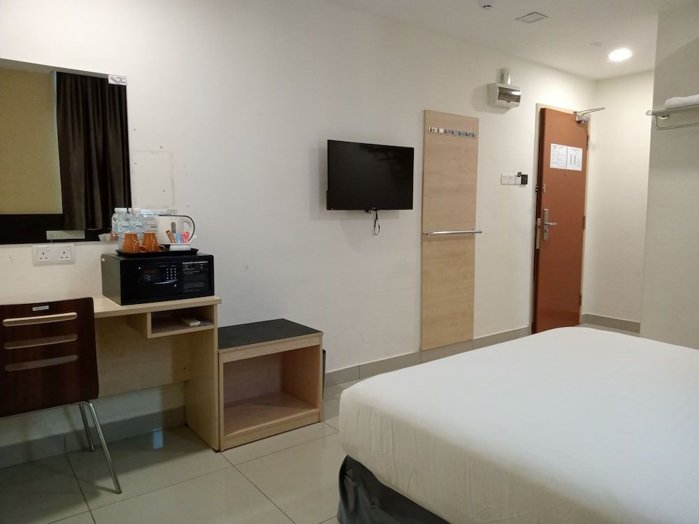 Avenue Bangi Hotel Basic Double Room 4