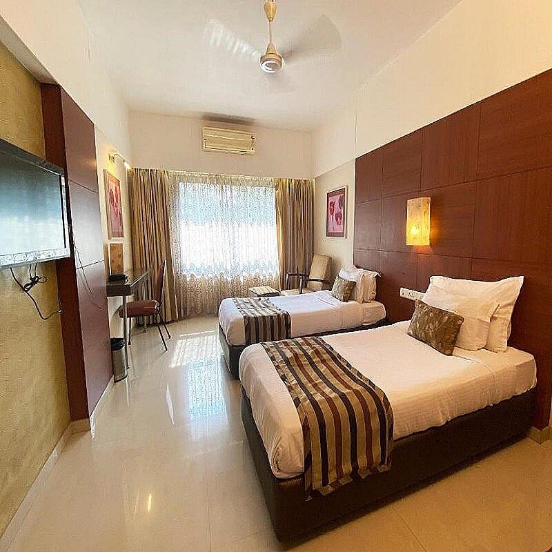 Deluxe A/C Twin Bedded Room EP