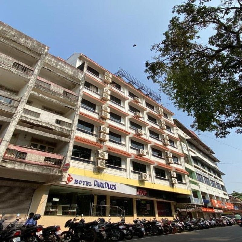undefined Hotel Park Plaza 8