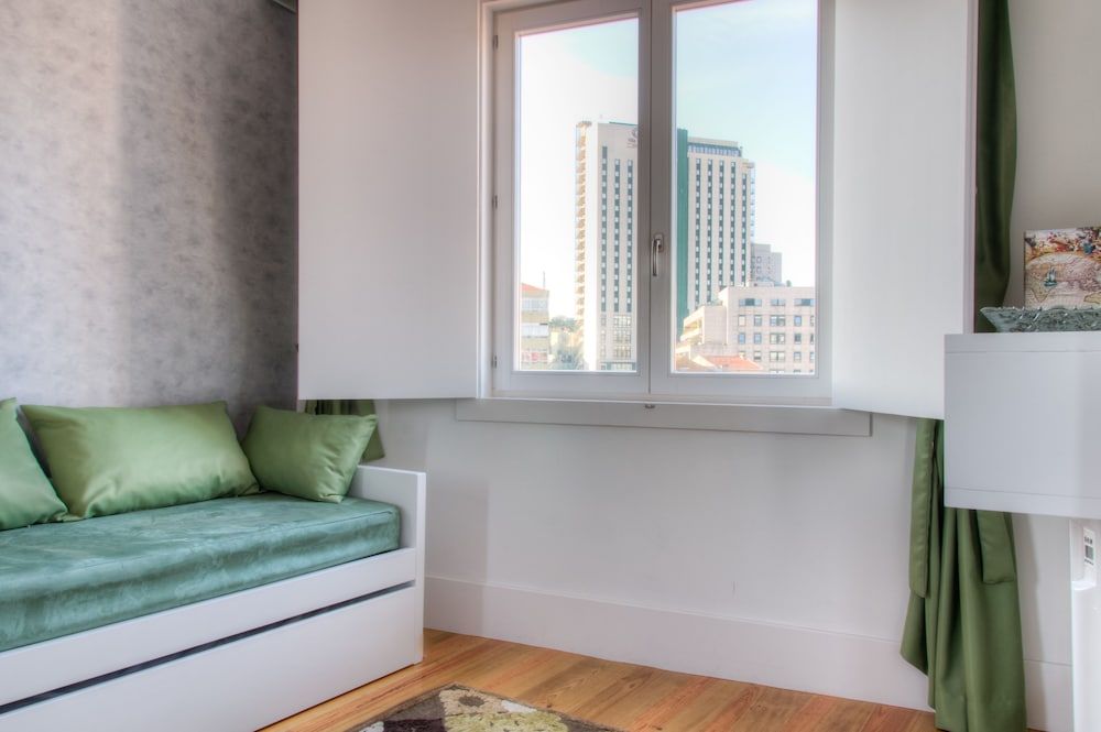 undefined Your Owm Porto 4