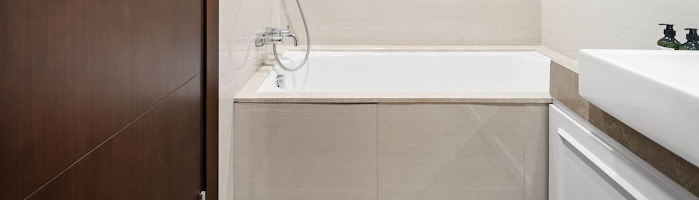 NOIR by Kozystay Apartment, 2 Bedrooms, City View 17