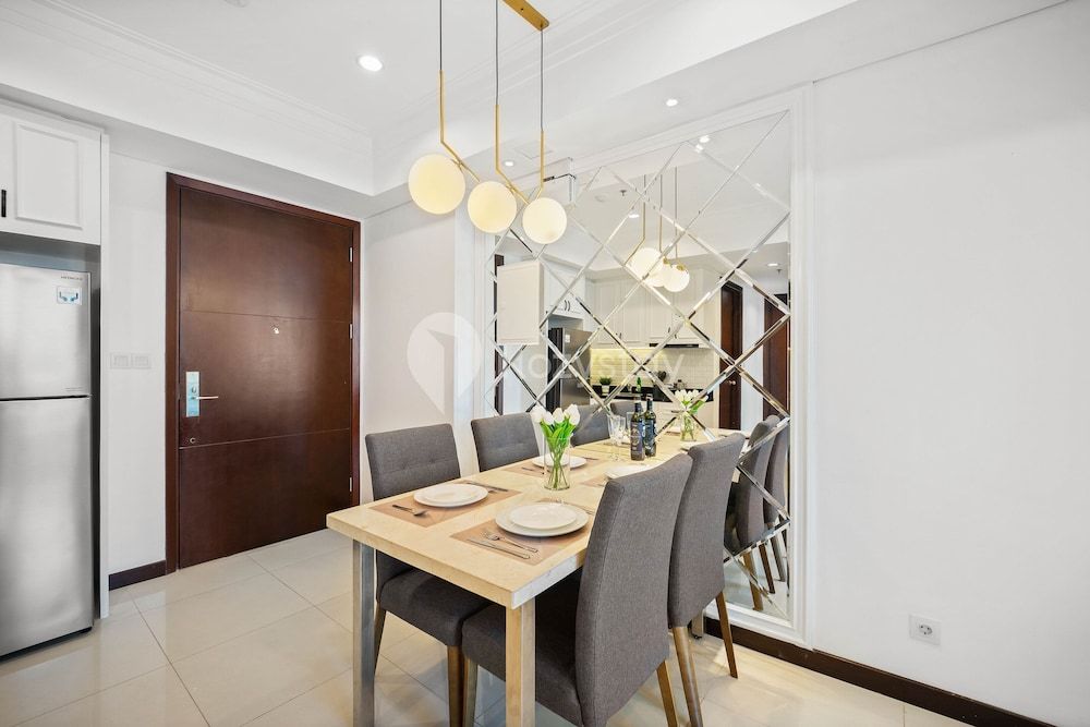 NOIR by Kozystay Apartment, 2 Bedrooms, City View 12