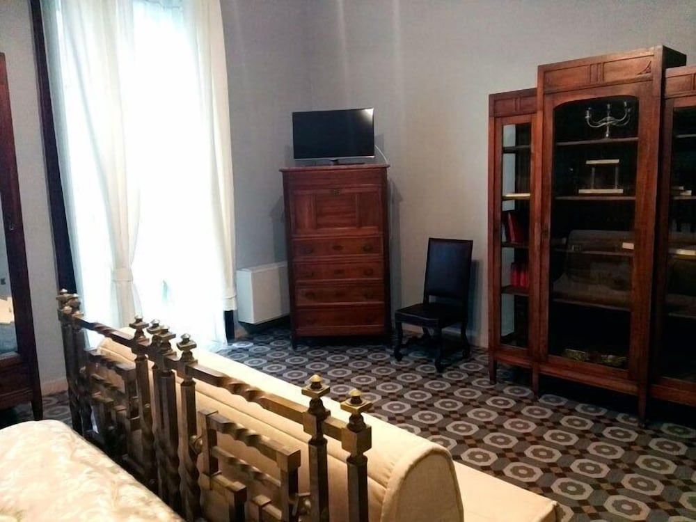 B&B Domus Cicerone Quadruple Room, Sea View 8