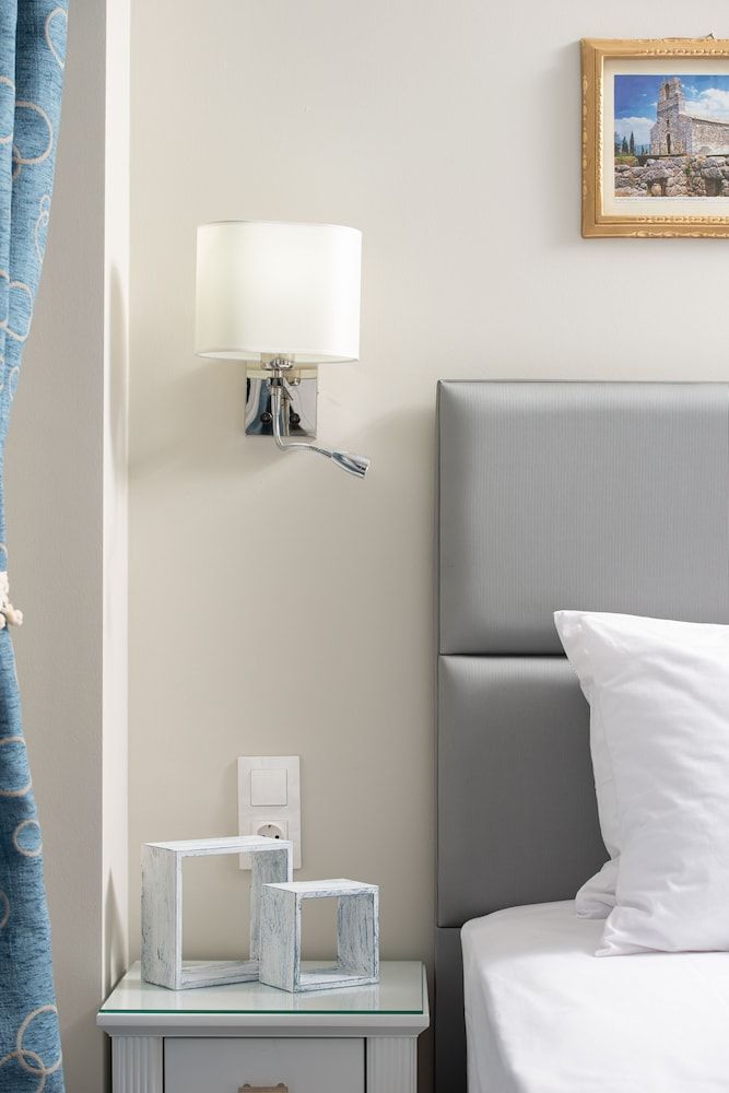 Light Blue Luxury Rooms Deluxe Double Room, Courtyard View 5