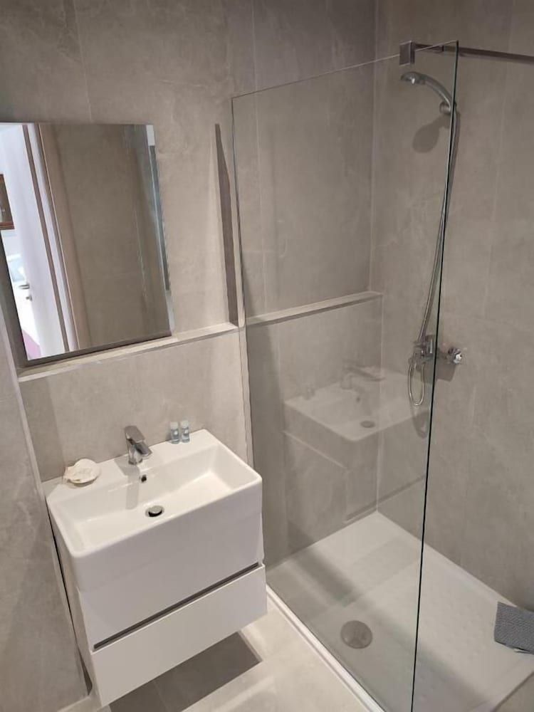 Light Blue Luxury Rooms Suite 5