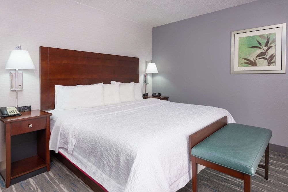 undefined Hampton Inn & Suites Orlando Airport @ Gateway Village 3