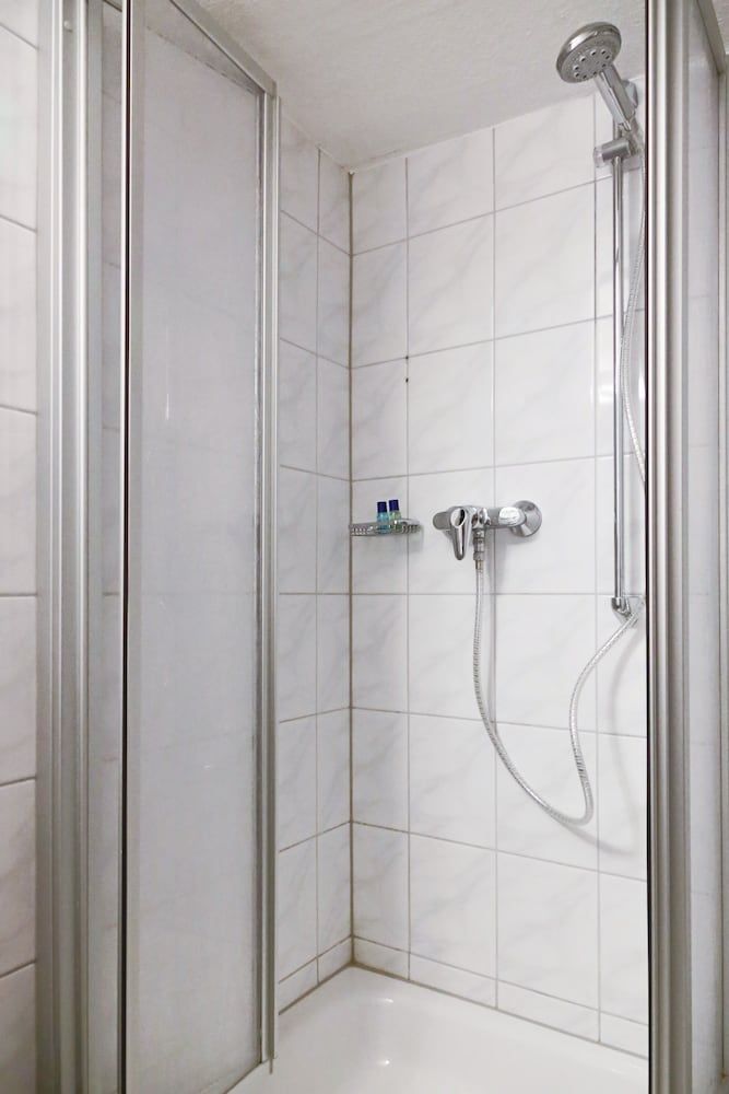 Haus Landgraf Standard Double Room 9