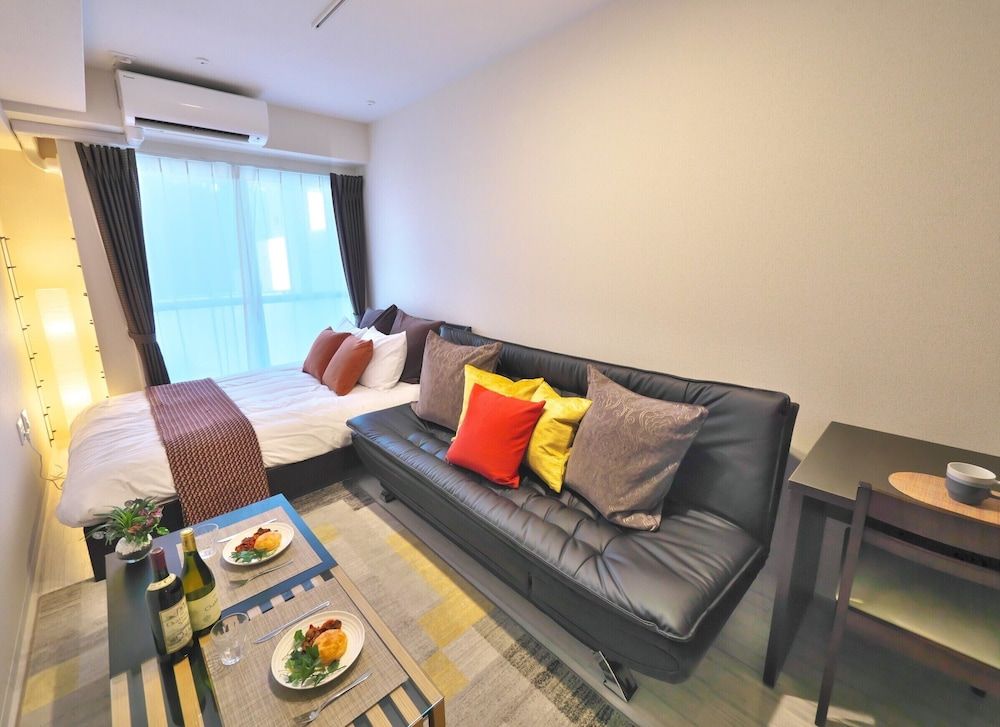 undefined Kicon Hotels Fuchsia 9