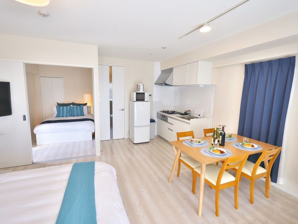 undefined Kicon Hotels Fuchsia 5