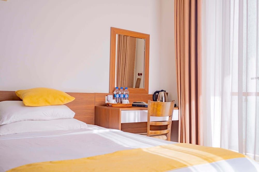 Hoi An Majestic Villa Family Room, Balcony, Pool View 4