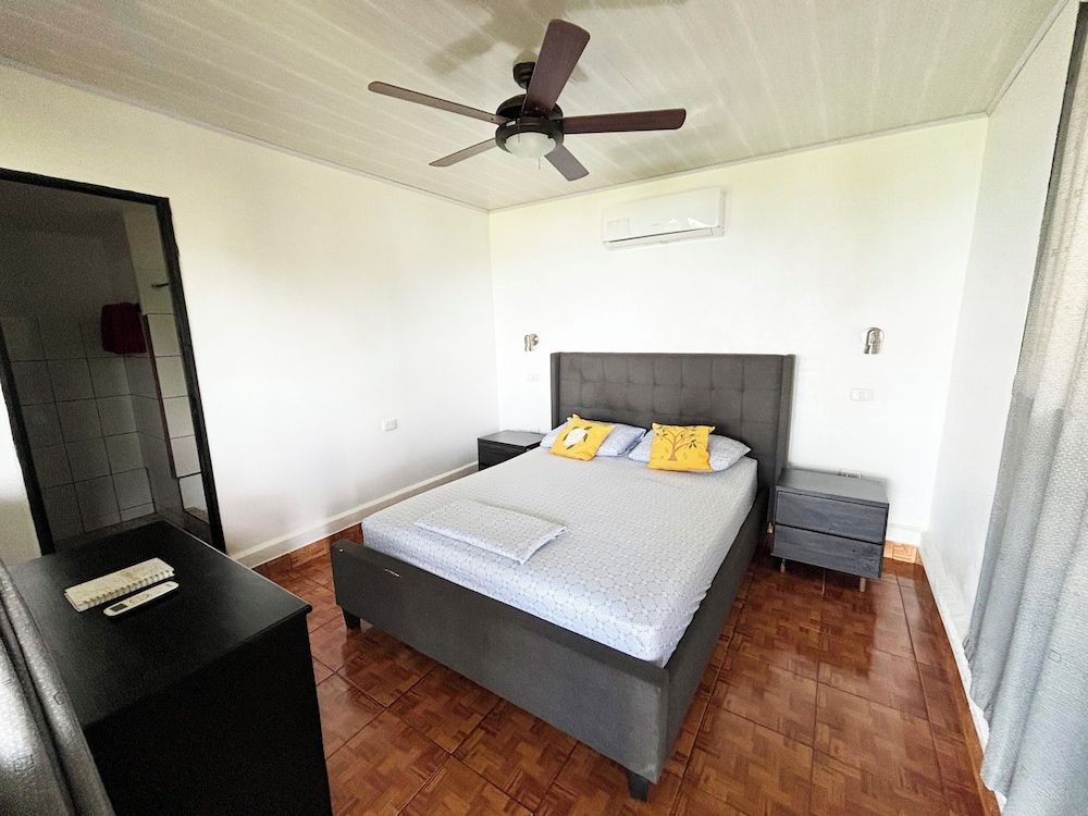 Double Room, 1 Queen Bed, Ocean View, Oceanfront