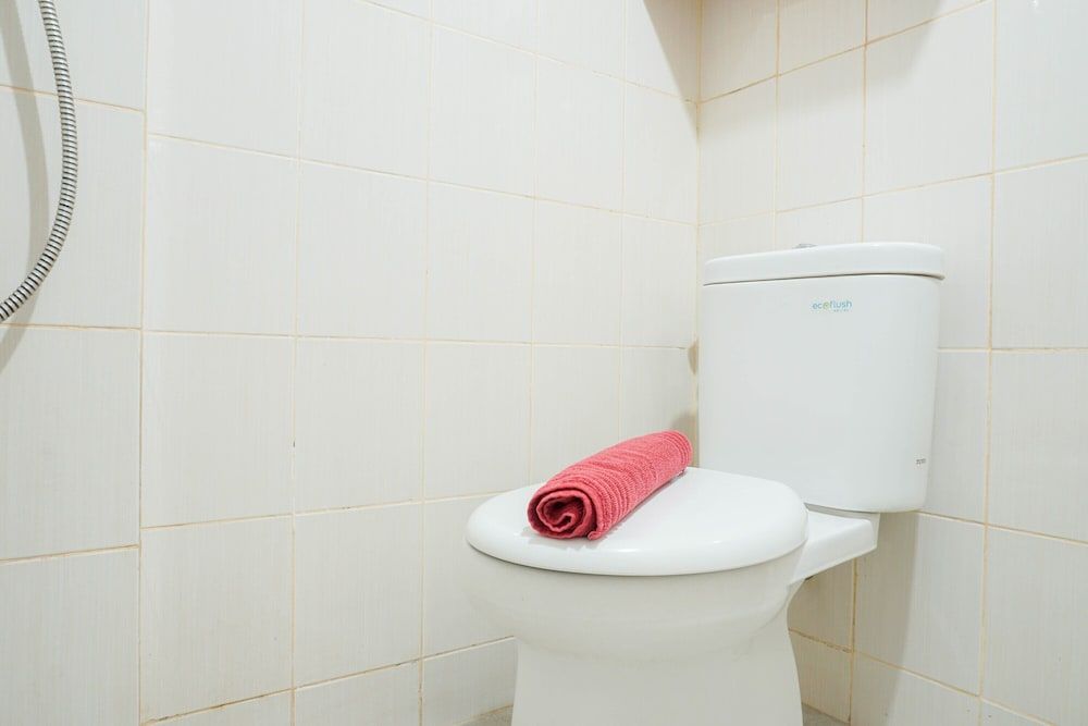 Modern Studio with City View Amethyst Apartment Room 8