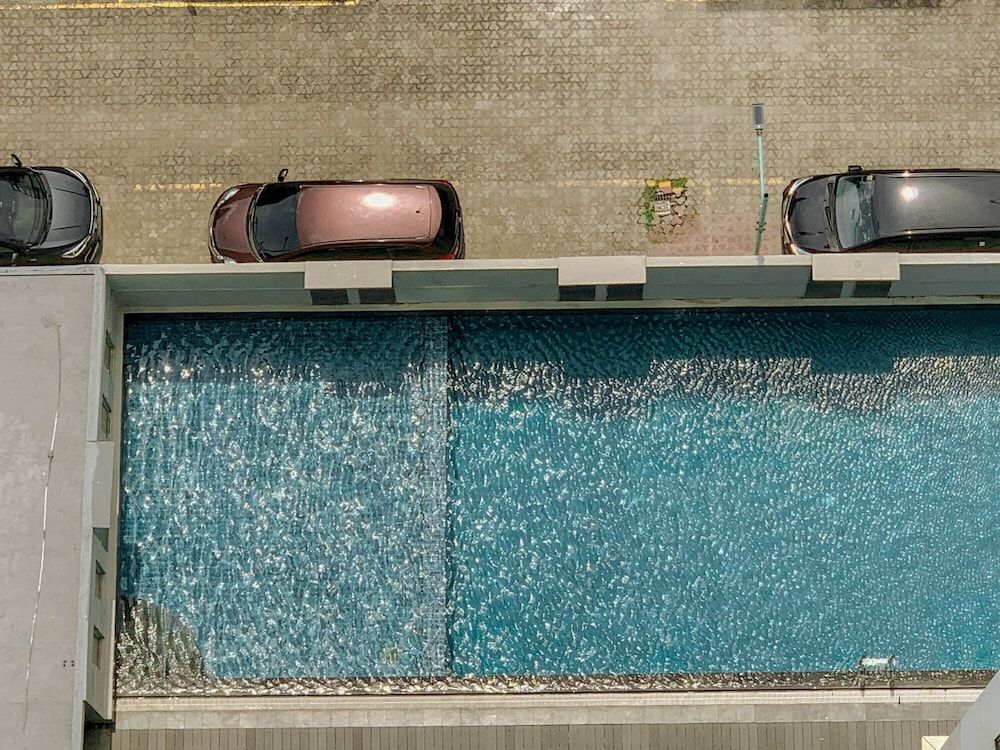 undefined Modern Studio with City View Amethyst Apartment 7