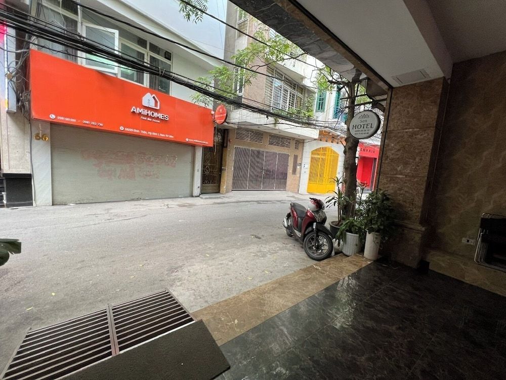 undefined Sen Hotel My Dinh Song Da 5