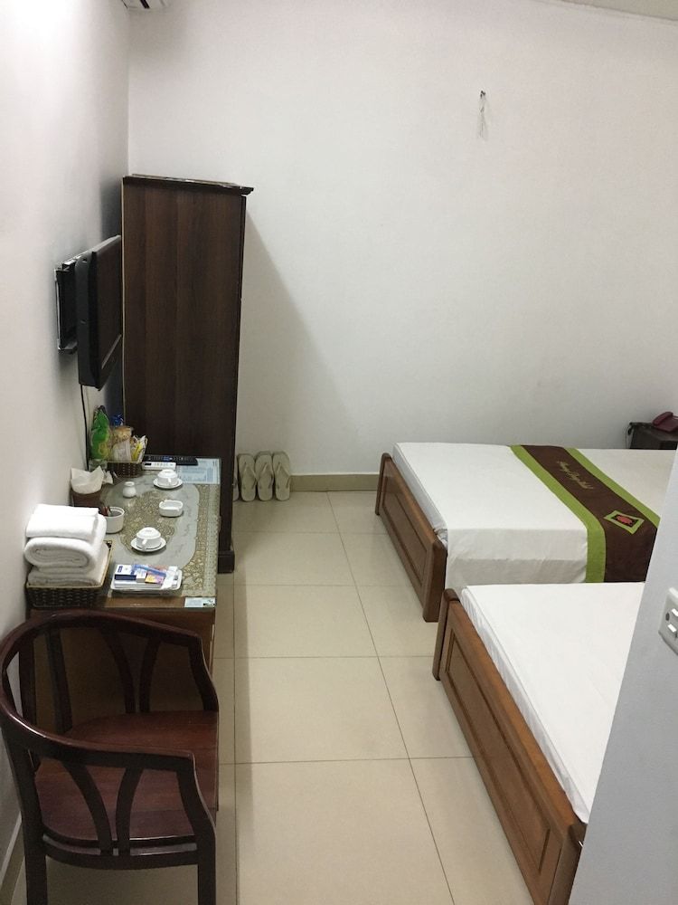 undefined Khach san Phuong Dong 10