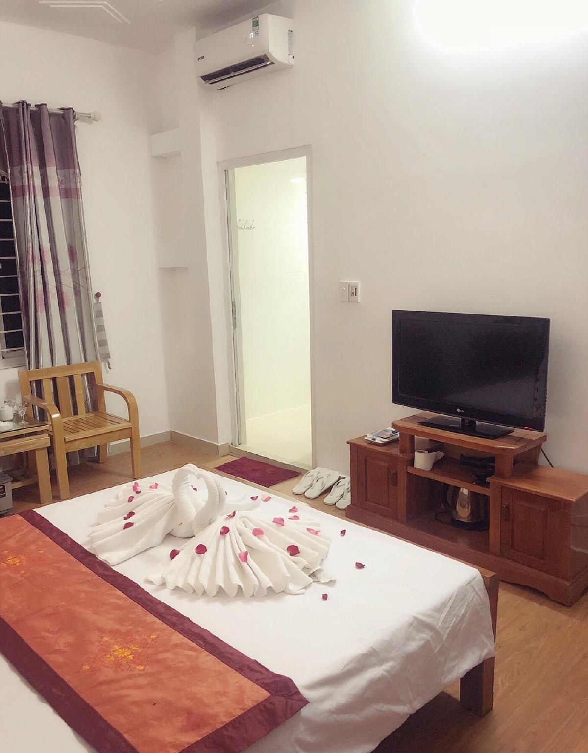 undefined Khach san Phuong Dong 6