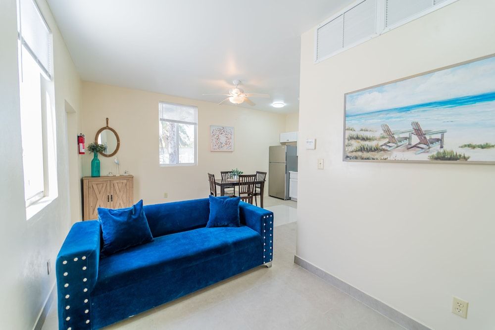 Le Bleu Bed and Breakfast Deluxe Studio Suite 3