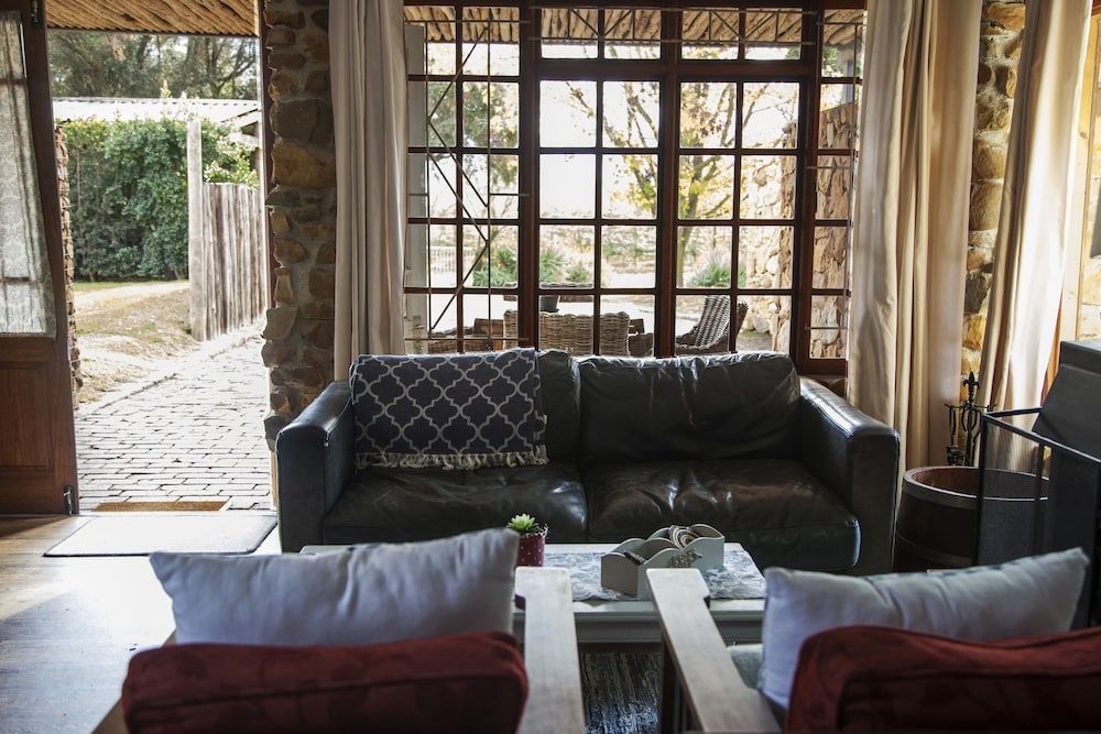 Bergsicht Country Farm Cottages Farm Cottage-African Delight 10