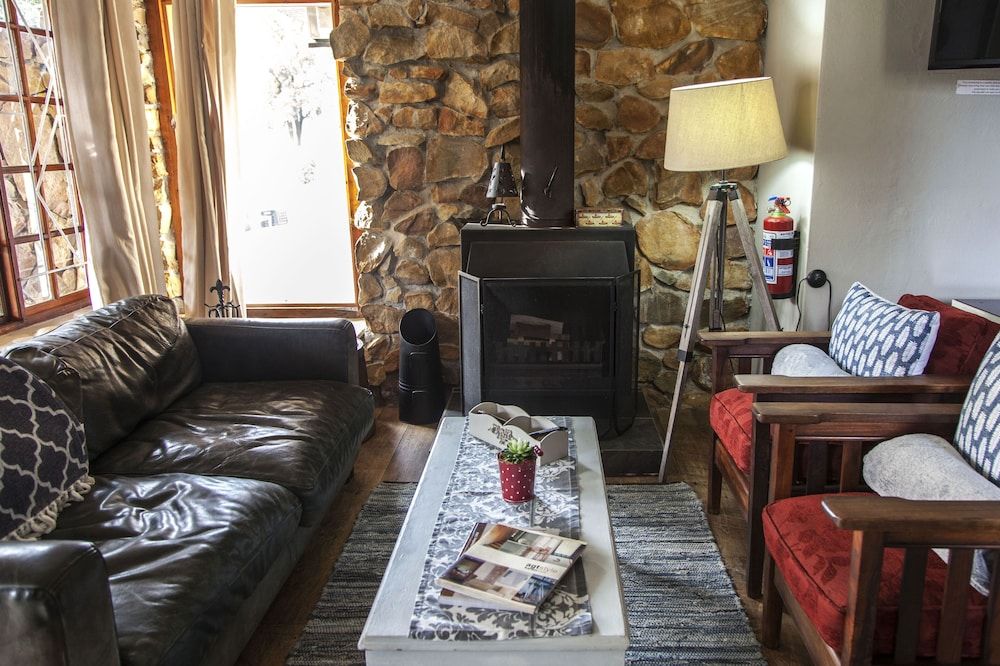 Bergsicht Country Farm Cottages Farm Cottage-African Delight 9