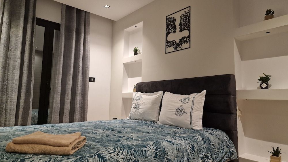 undefined Captivating 2-bed Apartment in Tunis 2