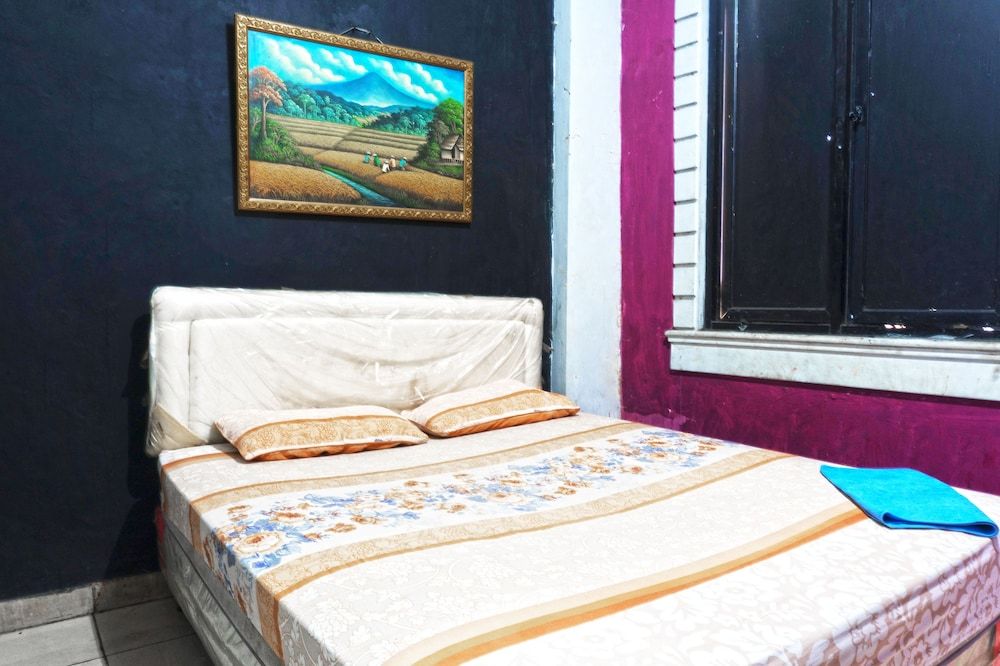 Wisma Tobana Deluxe Room 2