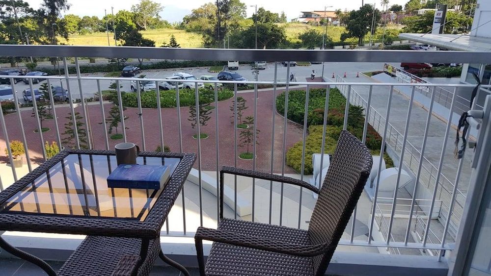 Relaxing Wind Executive Studio 4