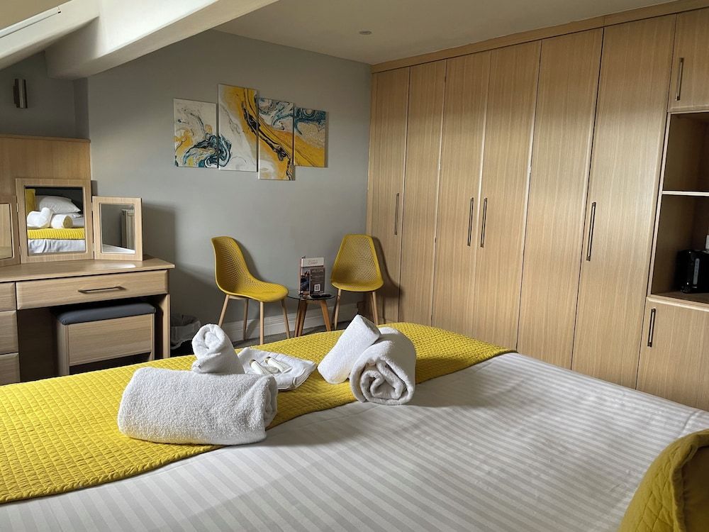 The Wildings Standard Quadruple Room, Partial Sea View 2