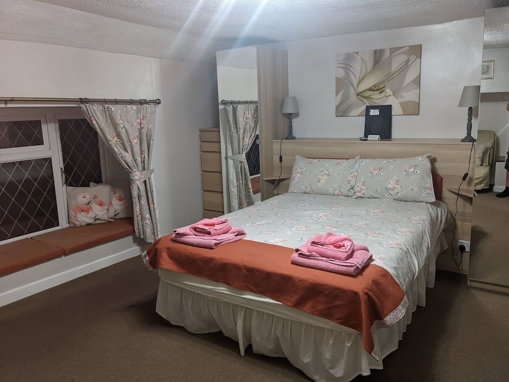 Cwmbach Cottages Double Room, Ensuite 9