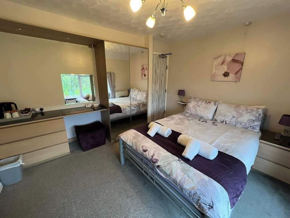 Cwmbach Cottages Double Room, Ensuite 10