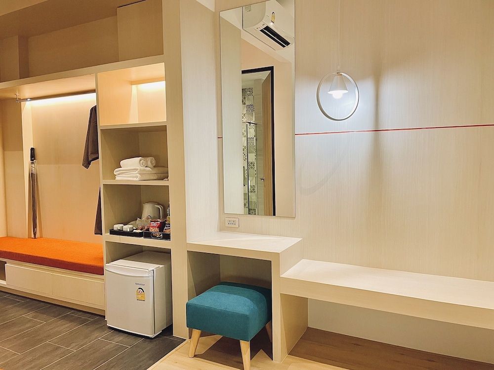 The Poem Hotel Superior Double Room 12