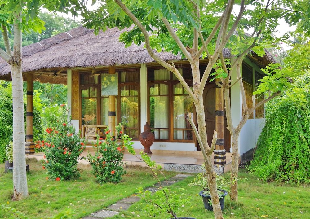 Budi Sun Resort Deluxe Double Room, 3 Bedrooms 6