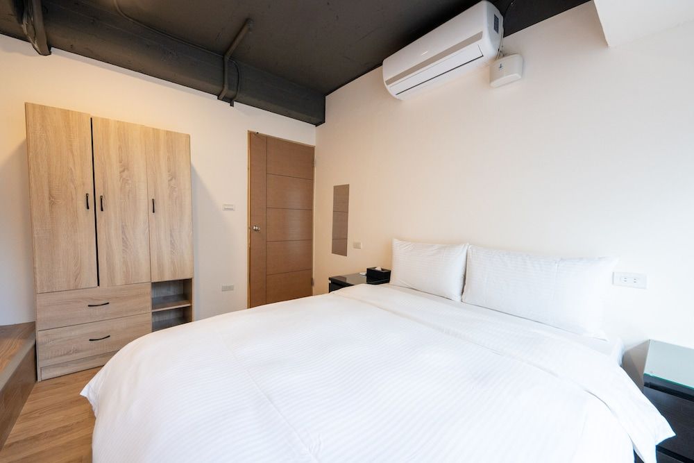 undefined Hotelshere-Ximen 5