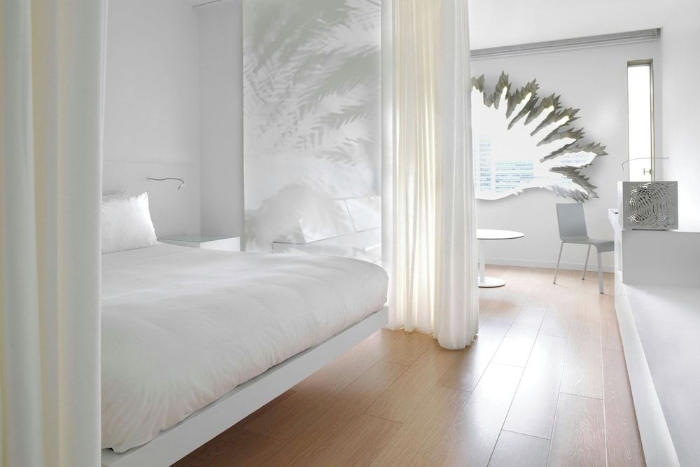 Premium Room, 1 King Bed with Sofa bed (City View)
