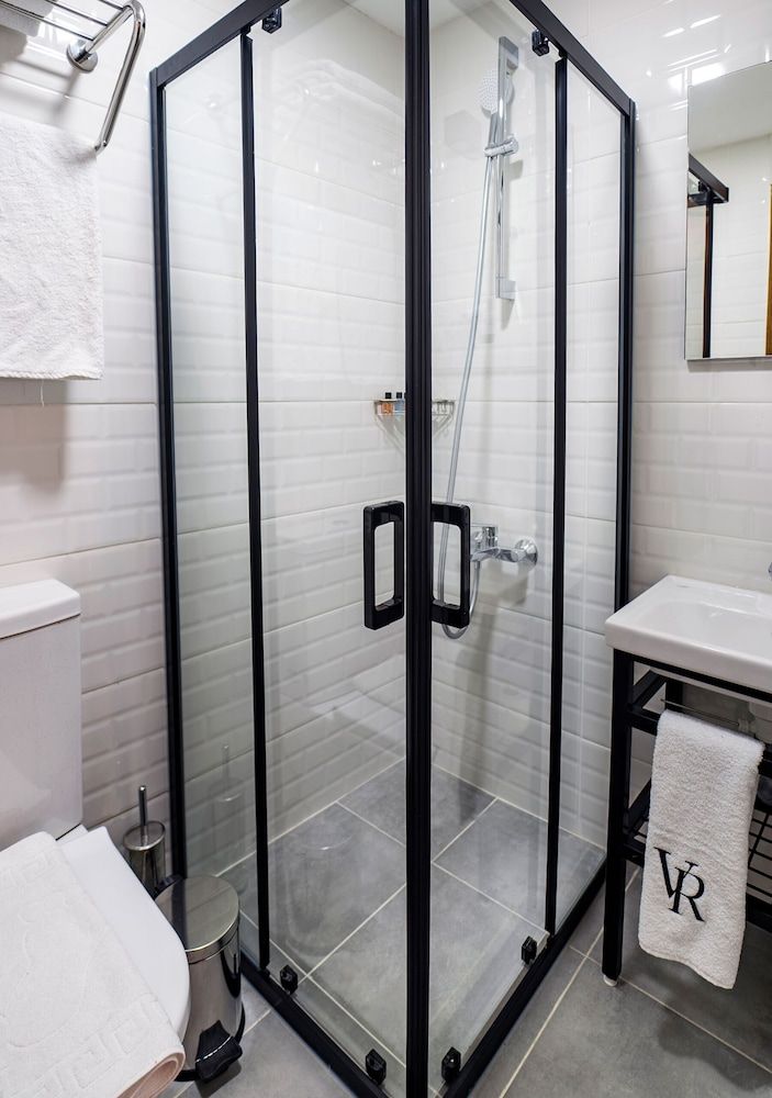 Hotel Vera Standard Triple Room 14