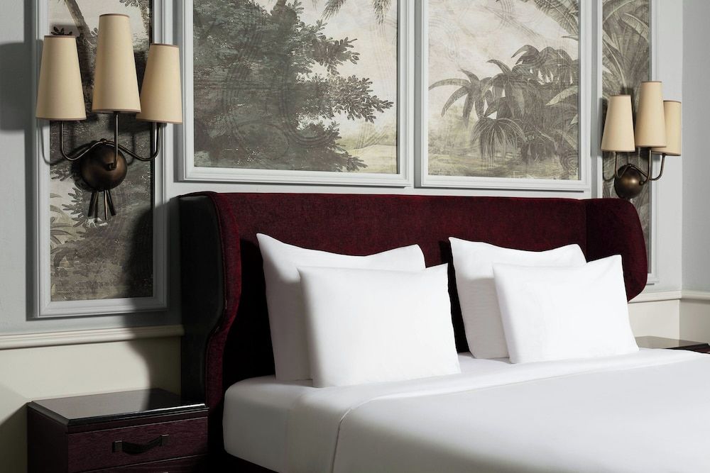 undefined Adahan DeCamondo Pera, Autograph Collection 9