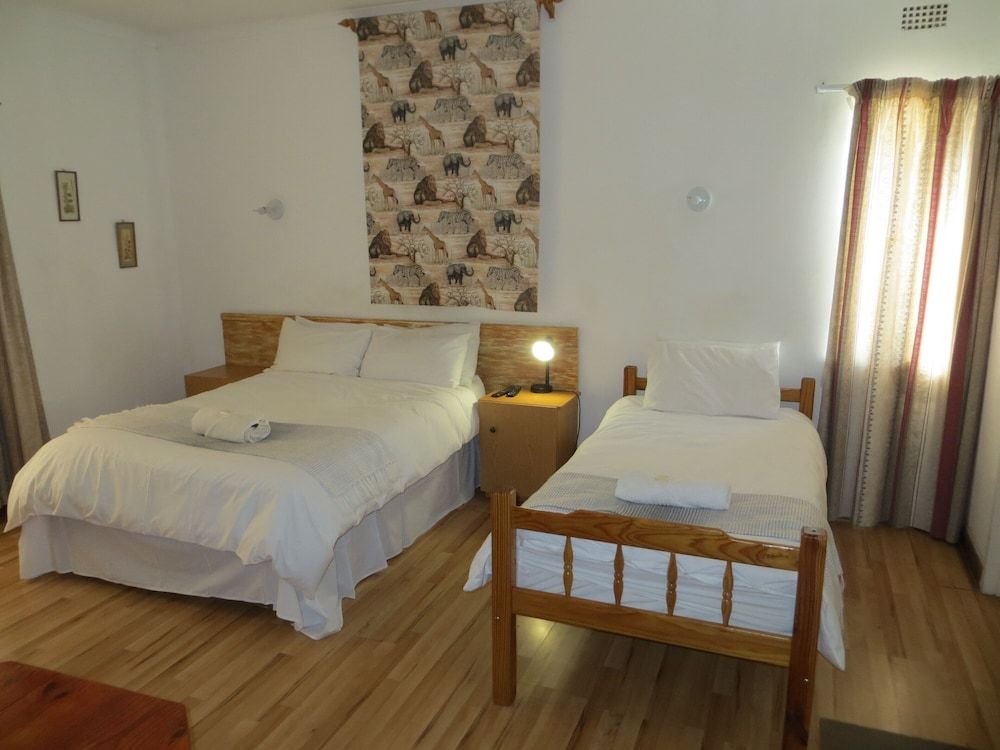 Family Double Room (6)