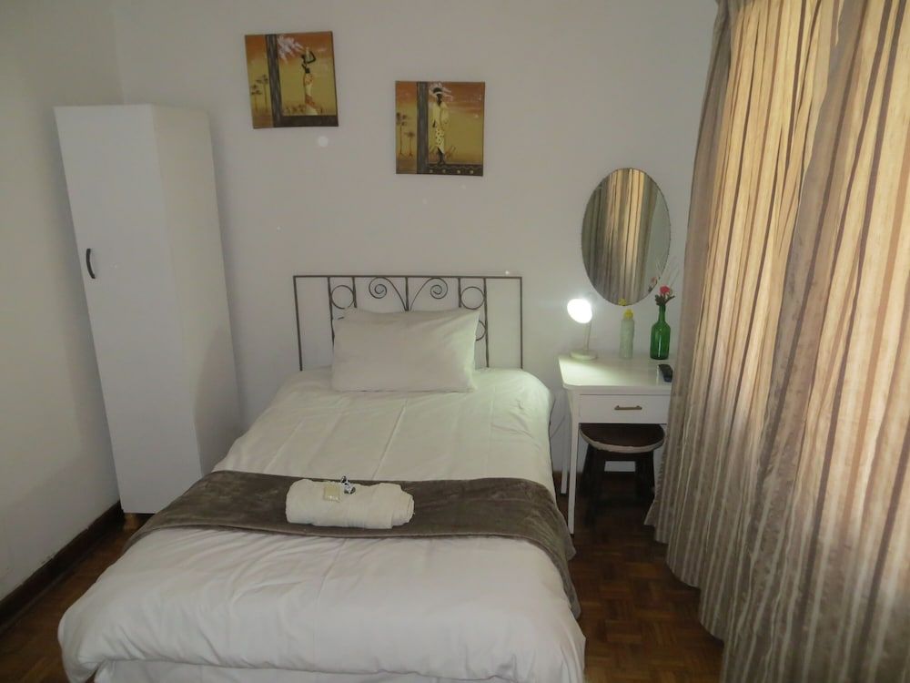 Comfort Single Room (3)