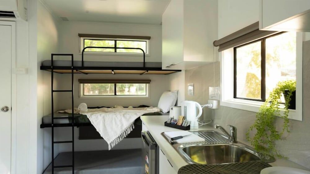 Budget Ensuite Cabin - 5B - Pet Friendly