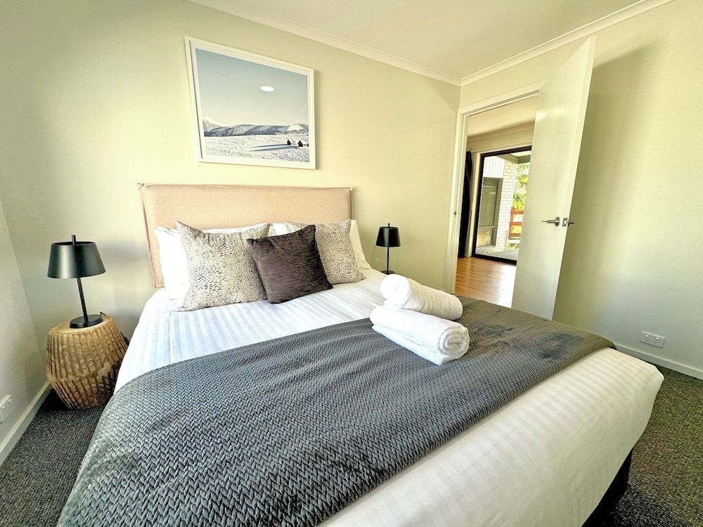 Holiday House (4BR)