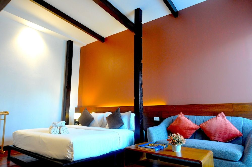 undefined The Eight Ratvithi House 10