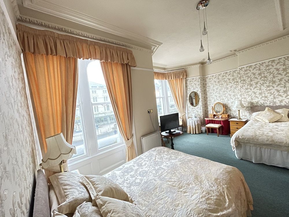 Triple Room, Private Bathroom, Sea View